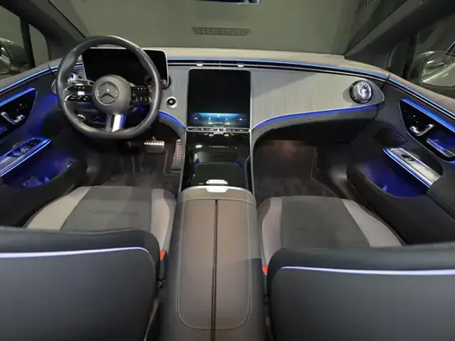 Mercedes-Benz EQE 300