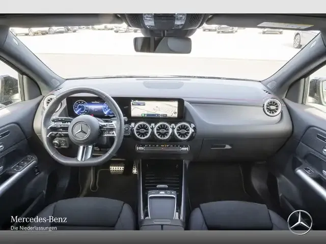 Mercedes-Benz EQA 300