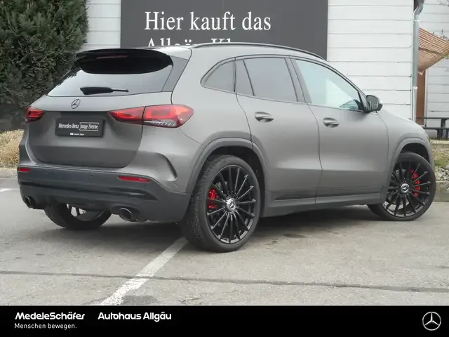 Mercedes-Benz GLA 35 AMG