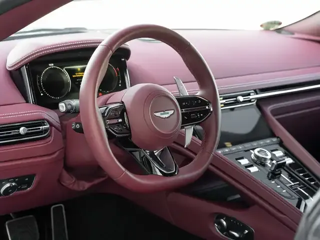 Aston Martin DB12