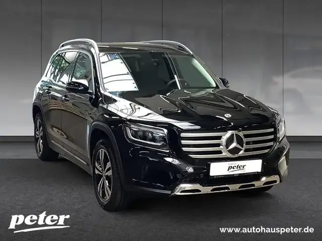 Mercedes-Benz GLB 220