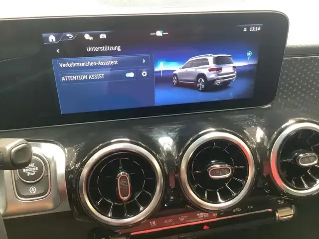 Mercedes-Benz GLB 220