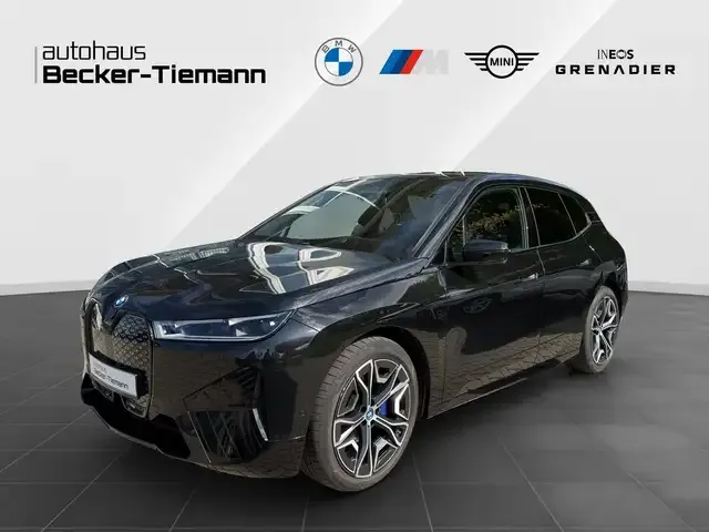 BMW iX