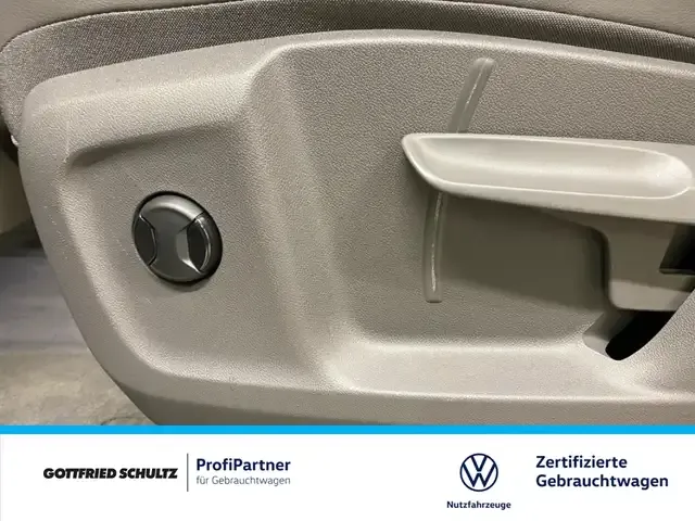 Volkswagen T7 California