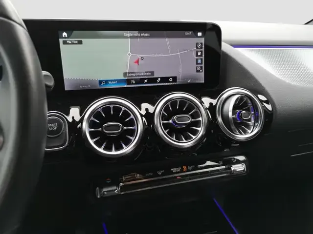 Mercedes-Benz EQA 300