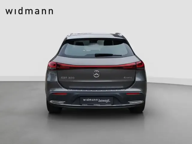 Mercedes-Benz EQA 300