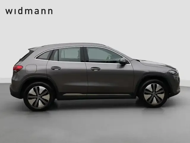 Mercedes-Benz EQA 300