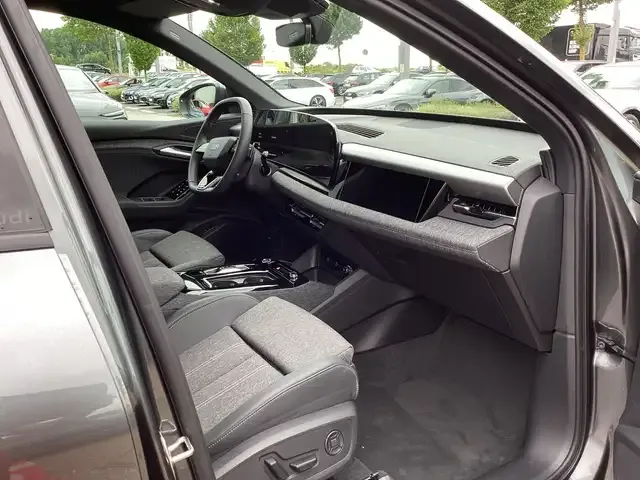 Audi Q6