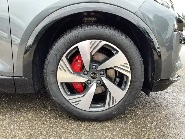 Audi Q6