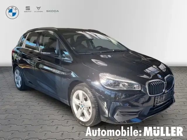 BMW 225