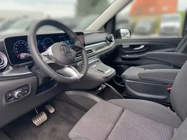Mercedes-Benz V 250