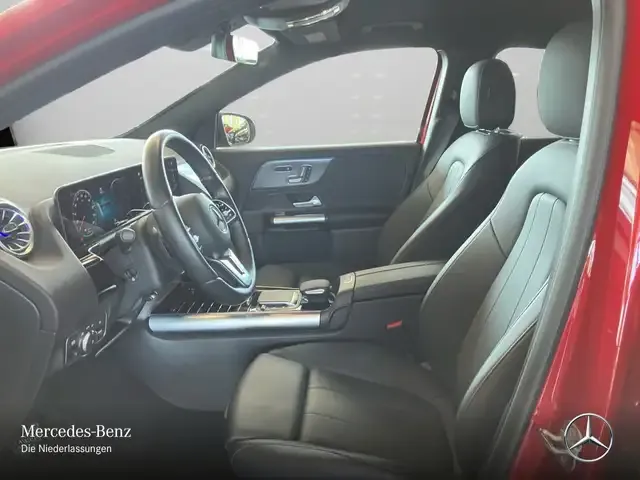 Mercedes-Benz EQA 300