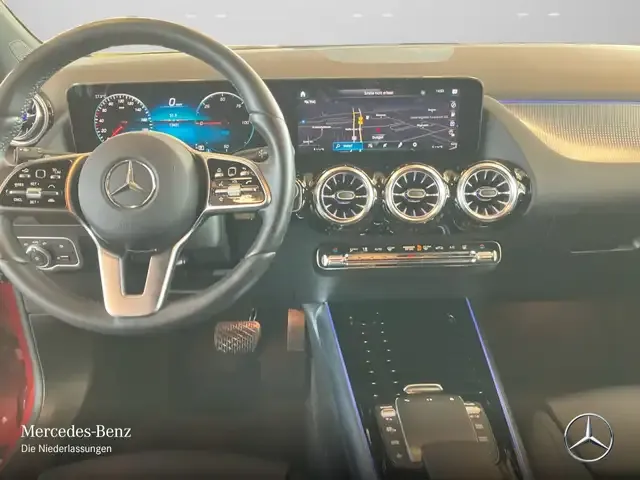 Mercedes-Benz EQA 300