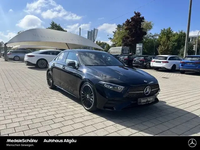 Mercedes-Benz A 220