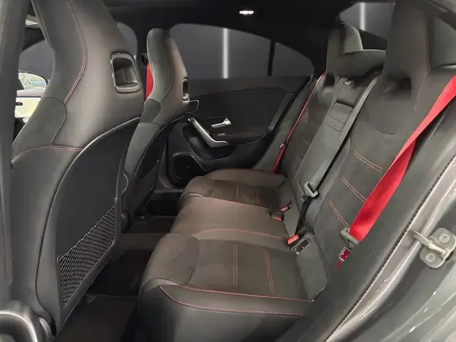 Mercedes-Benz CLA 35 AMG