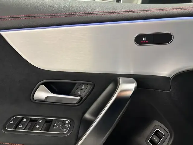 Mercedes-Benz CLA 35 AMG