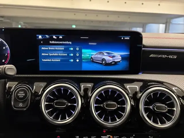 Mercedes-Benz CLA 35 AMG