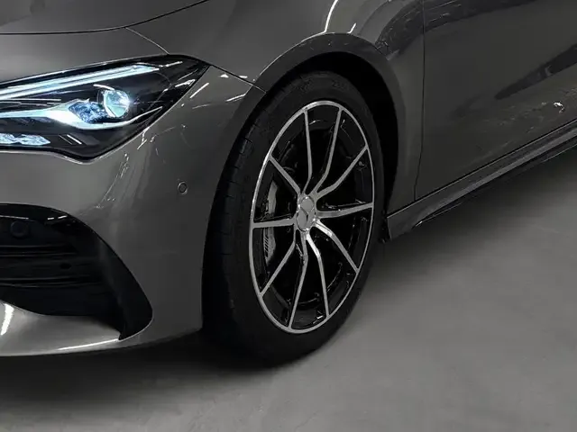 Mercedes-Benz CLA 35 AMG