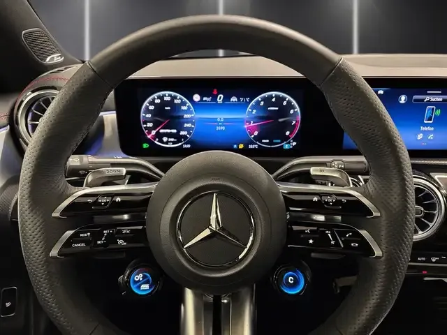 Mercedes-Benz CLA 35 AMG
