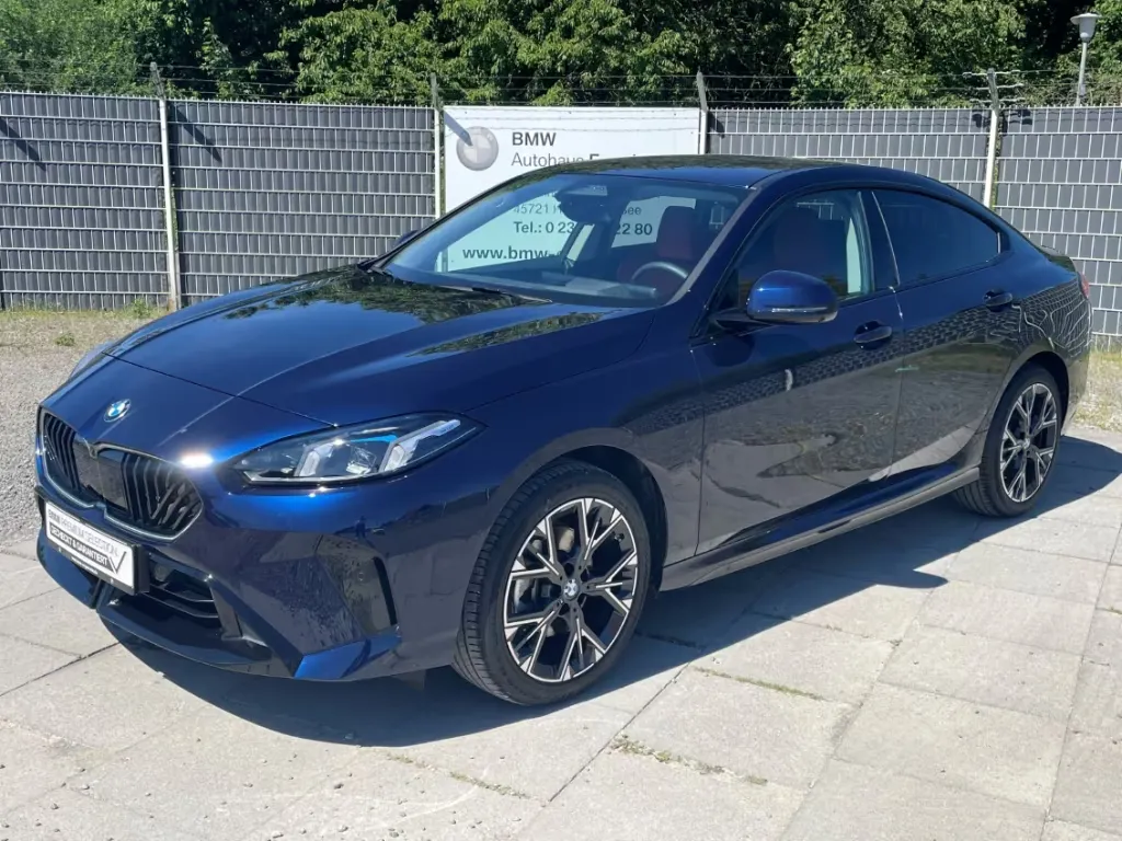 BMW 220