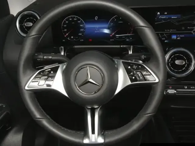 Mercedes-Benz GLA 220