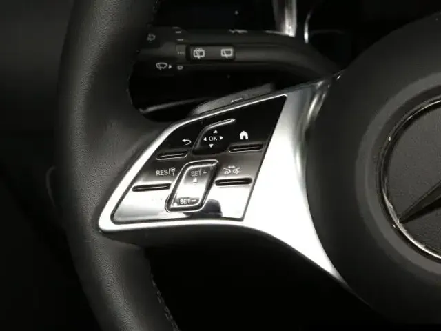 Mercedes-Benz GLA 220