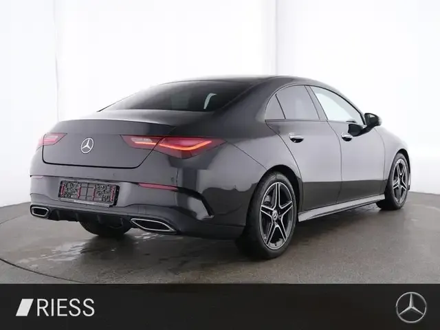 Mercedes-Benz CLA 200