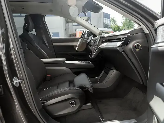 Volvo EX90