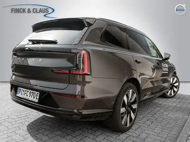 Volvo EX90
