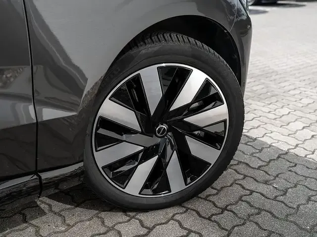 Volvo EX90