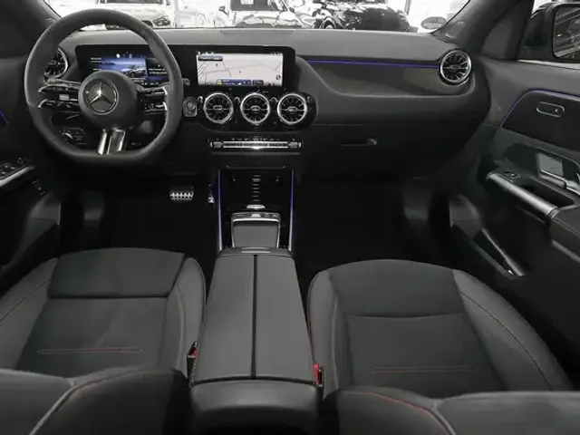 Mercedes-Benz GLA 200