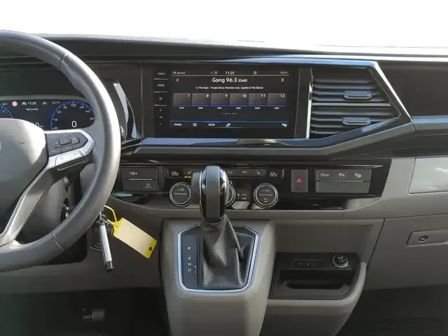 Volkswagen T6.1 California