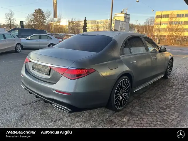Mercedes-Benz S 400