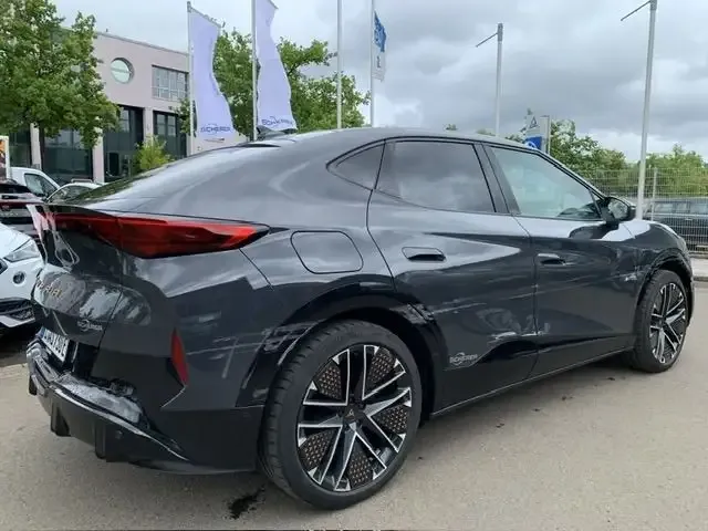 CUPRA Tavascan