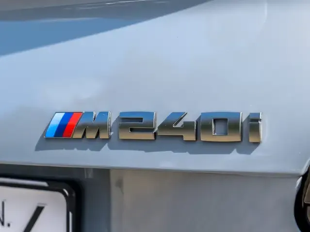 BMW 240
