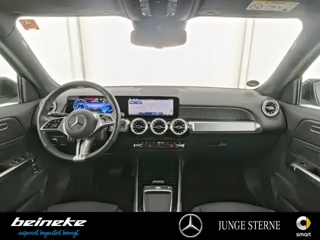 Mercedes-Benz EQB 300