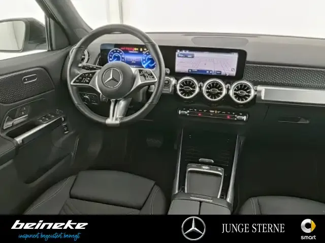 Mercedes-Benz EQB 300