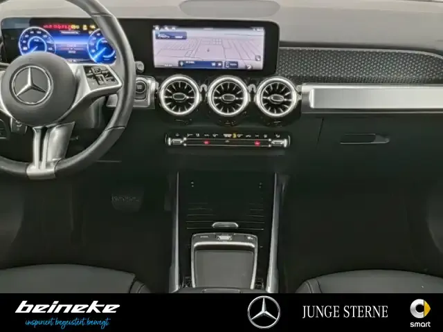 Mercedes-Benz EQB 300