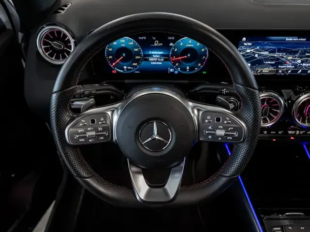 Mercedes-Benz GLA 200
