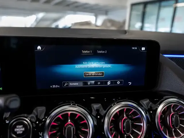 Mercedes-Benz GLA 200