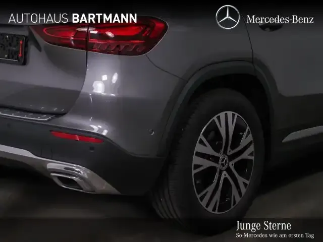 Mercedes-Benz GLA 180