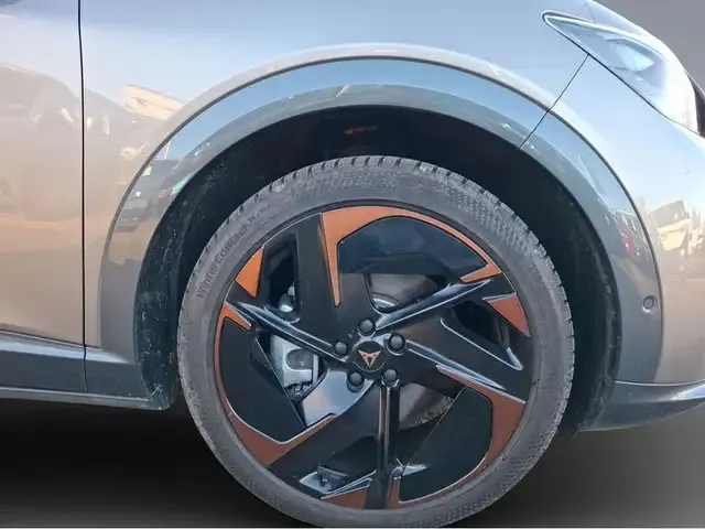 CUPRA Tavascan