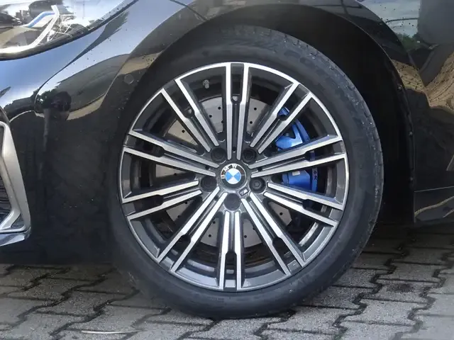 BMW 340