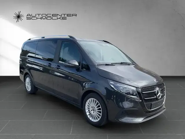 Mercedes-Benz V 220