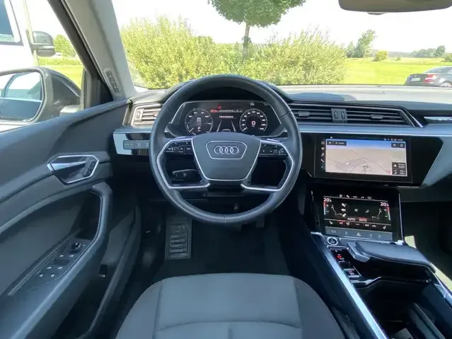Audi e-tron