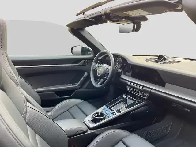 Porsche 992