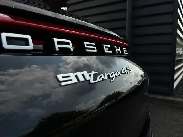 Porsche 992