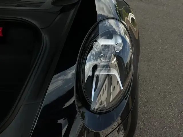 Porsche 992