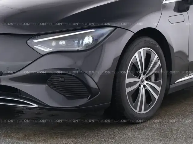 Mercedes-Benz EQE 300