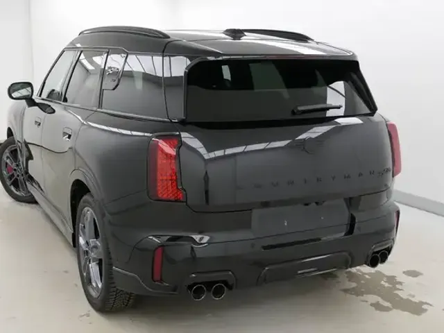 MINI John Cooper Works Countryman